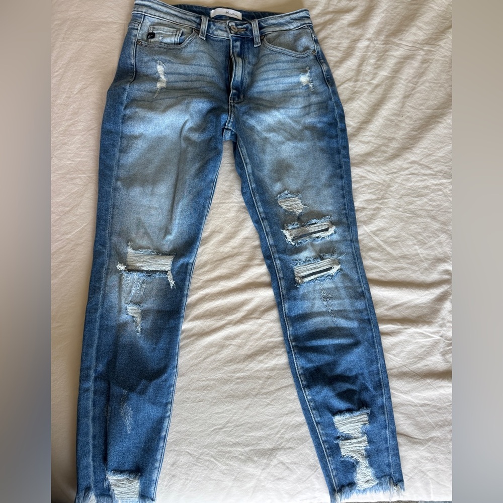 KanCan Distressed Skinny Jean